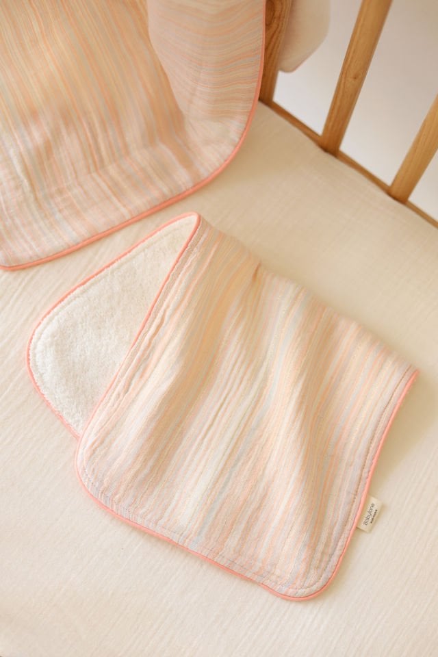 Golden Moments Omuz Örtüsü