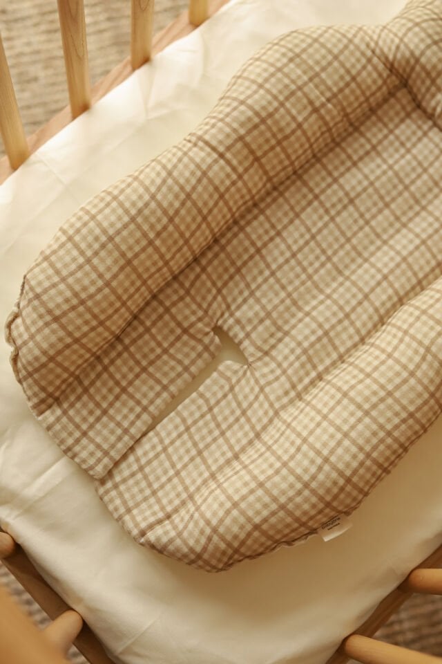 Ninova Kareli Puset Minderi