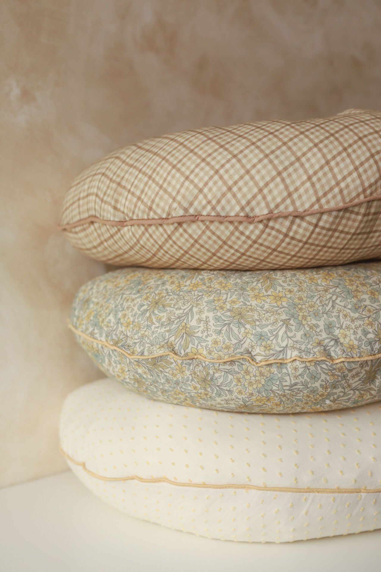 Ninova Kareli Emzirme Yastığı