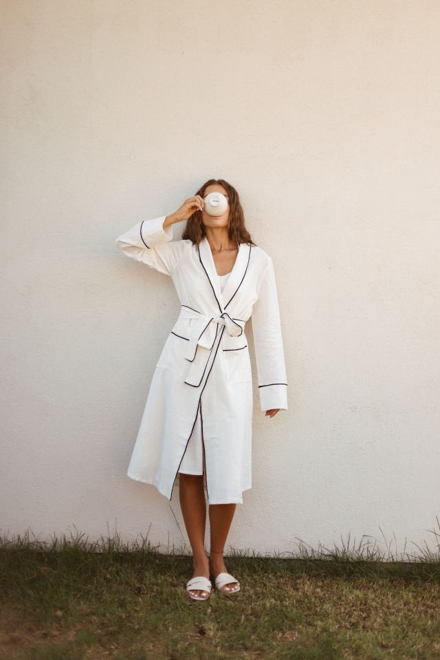 Siyah Biyeli Sabahlık ve İç Elbise